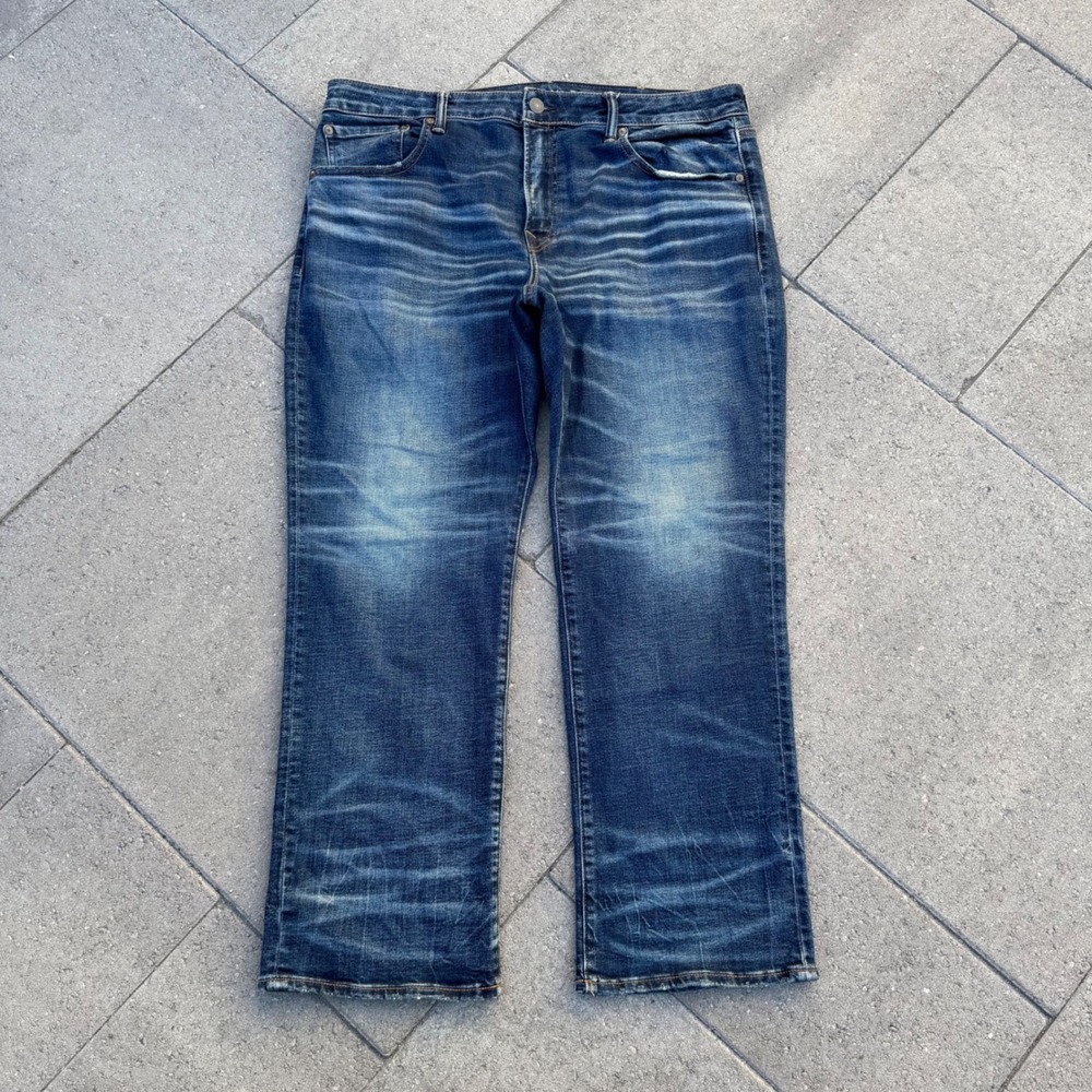 American Eagle Mens 38x30 Straight Leg Jeans Medium Wash Distressed Blue Denim